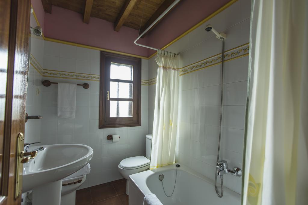 Casas Rurales Playa De Guadamia Llames de Pria Ngoại thất bức ảnh